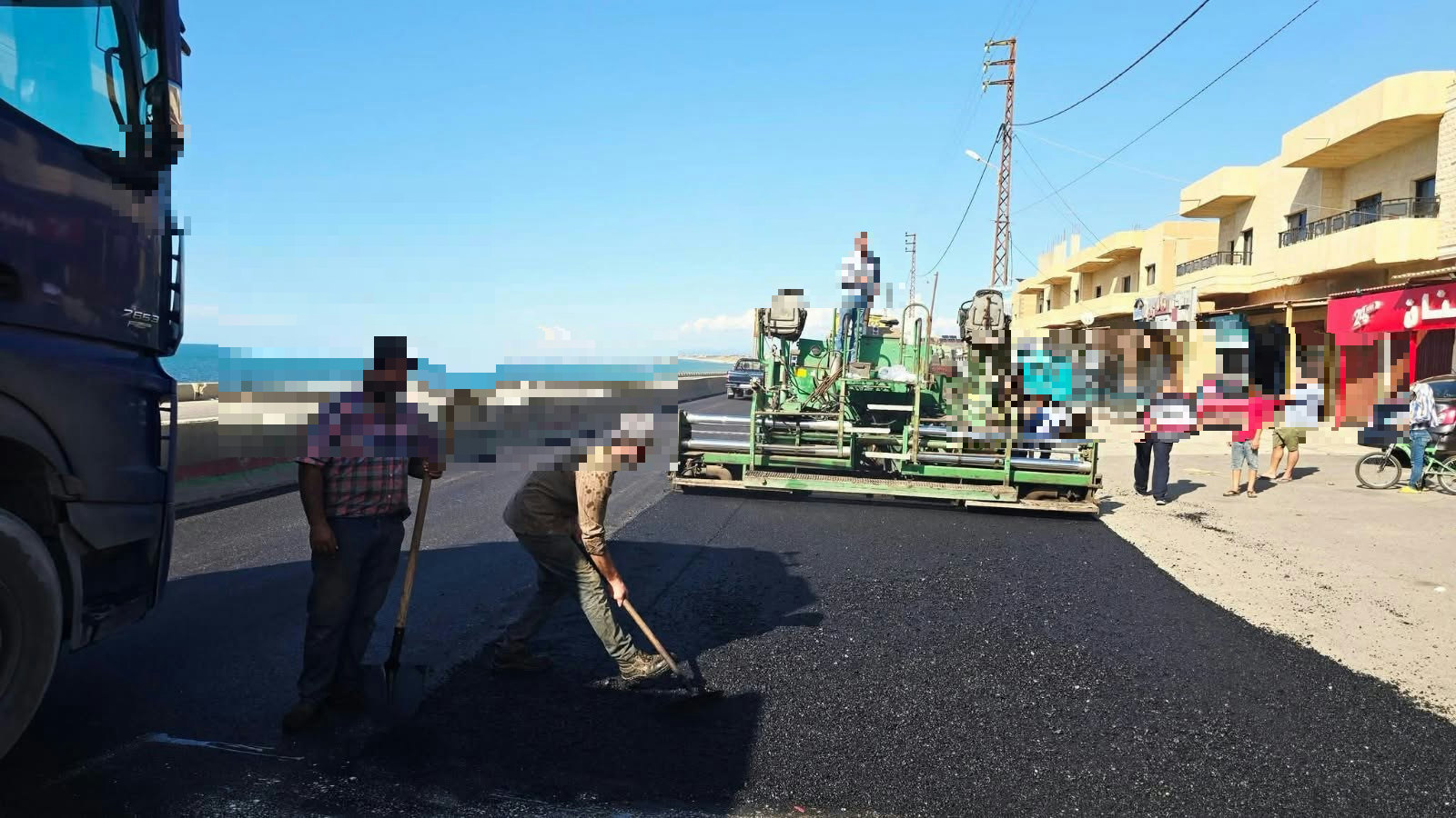New asphalt on the Abdeh to Qlayaat airport road